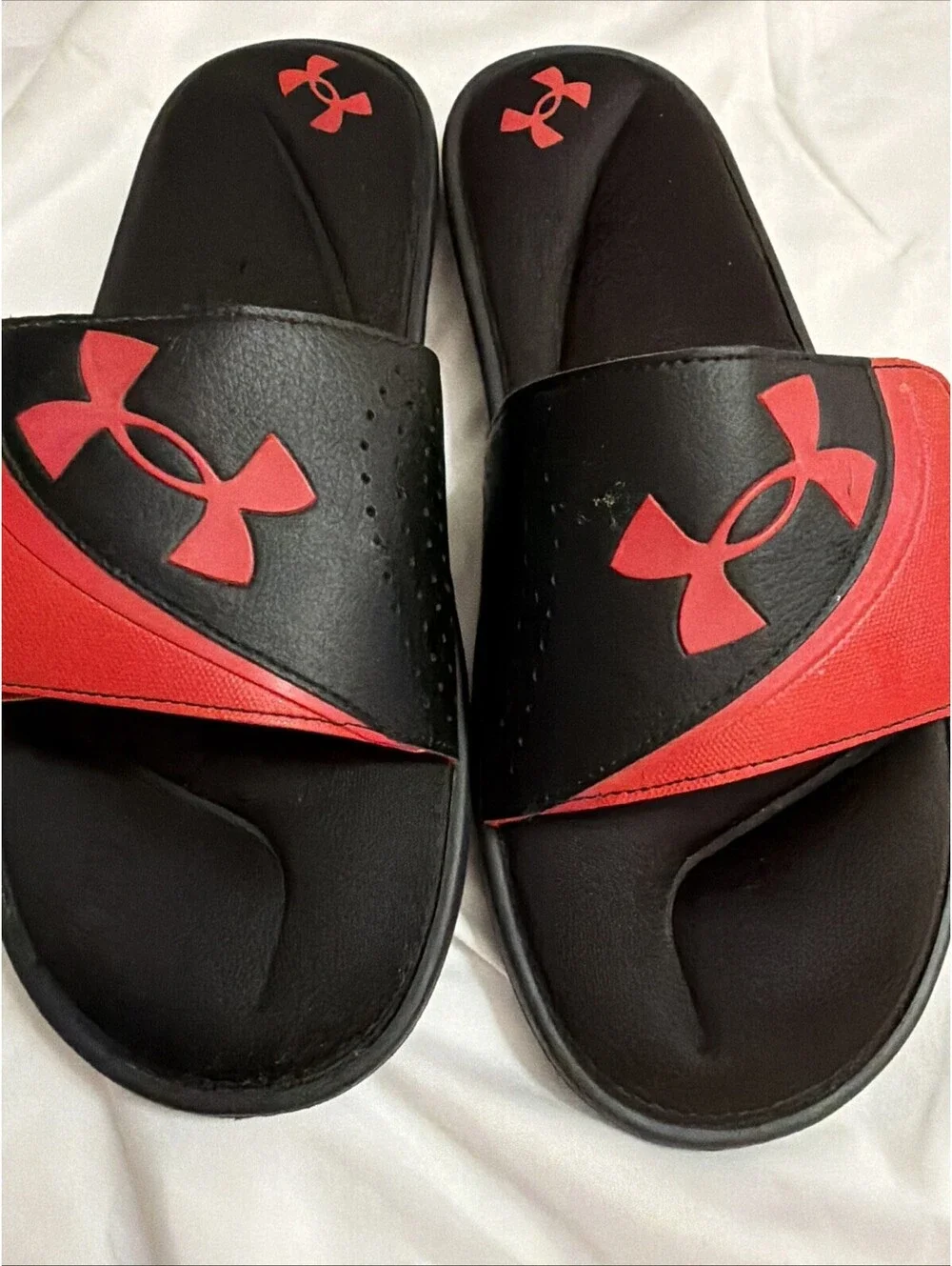 Under Armour Black Red Slides Sandals Mens sz 15 Shoes Adjustable Soft